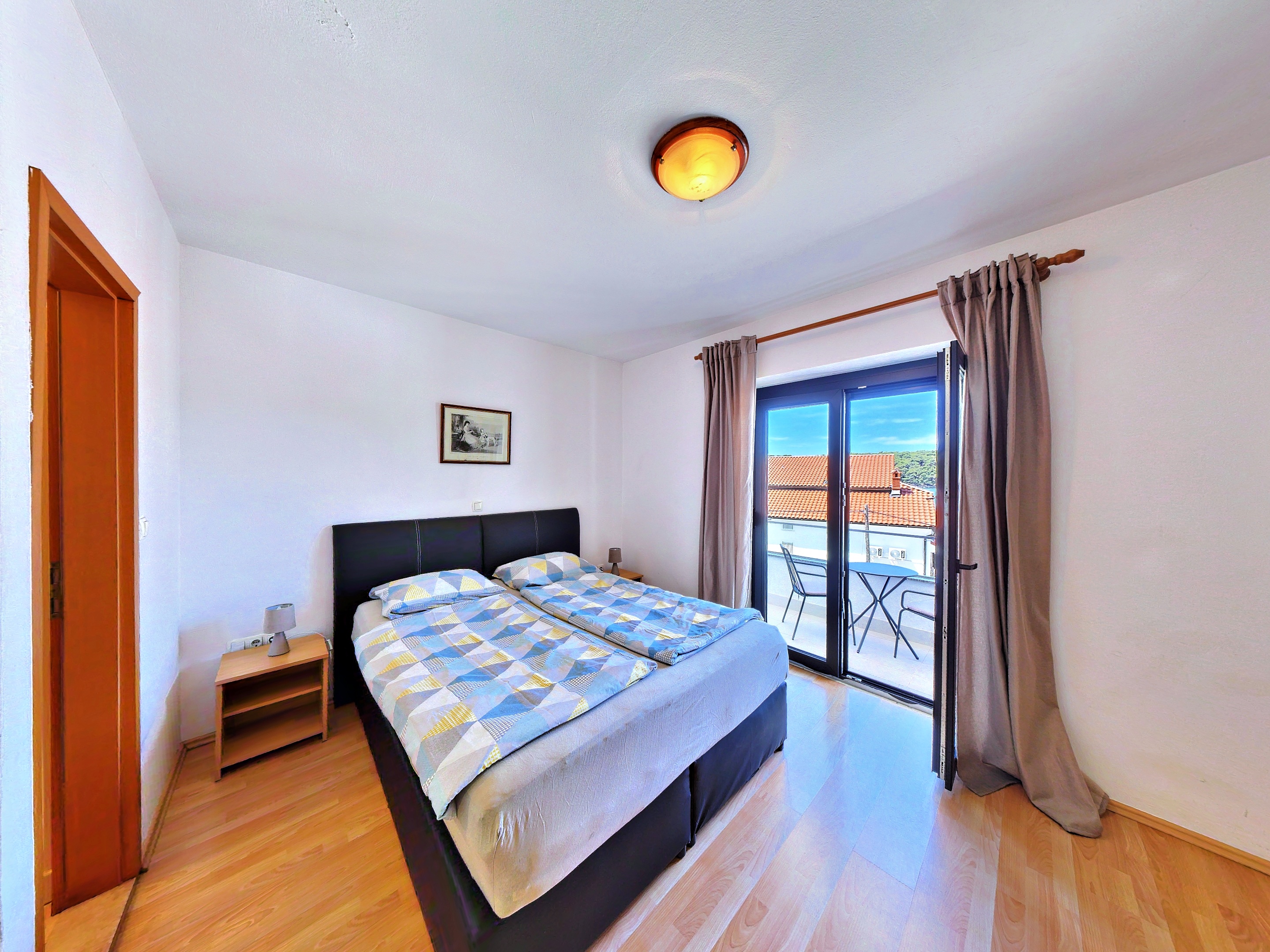 Bedroom — view 2