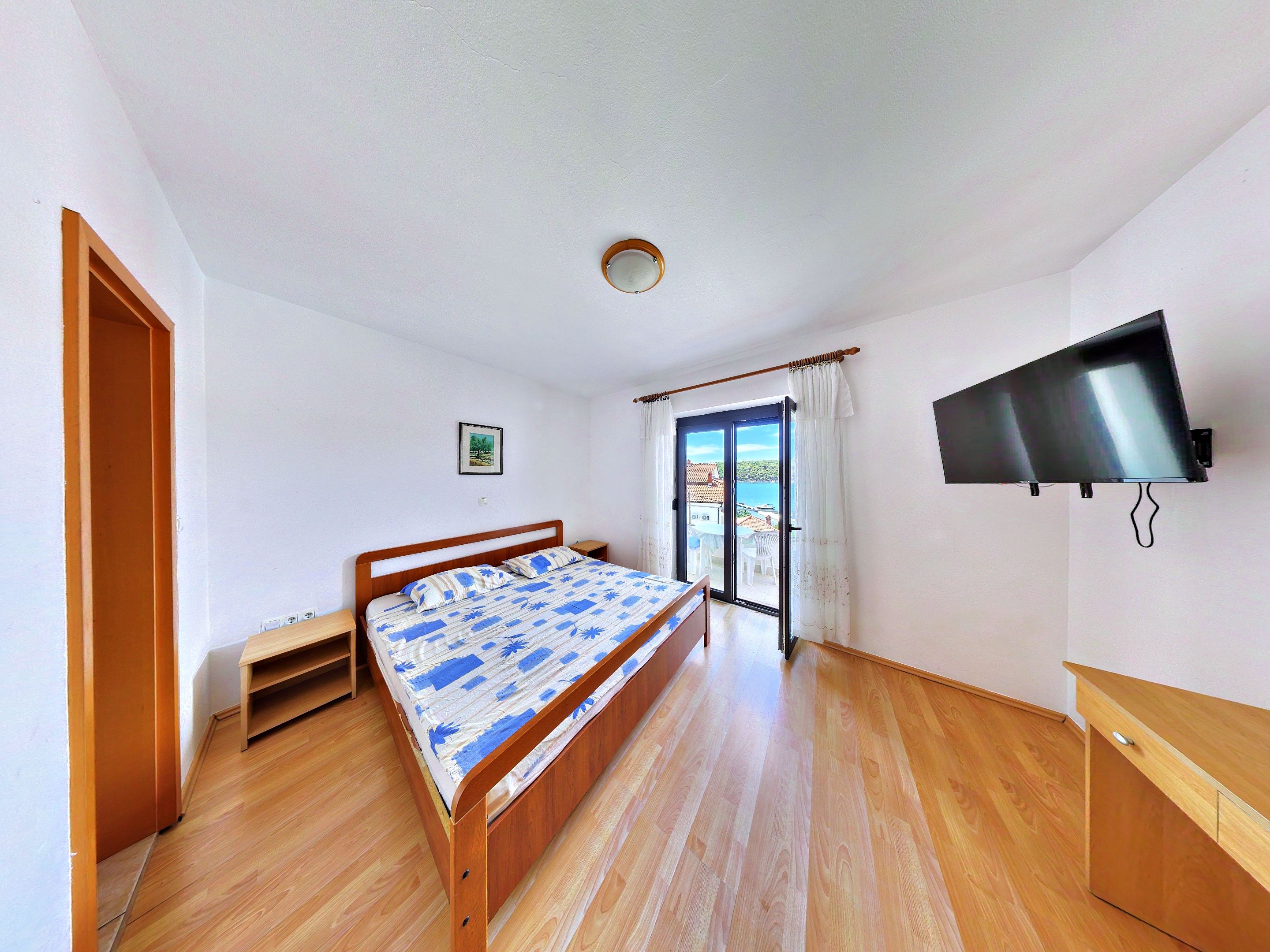 Bedroom — view 2