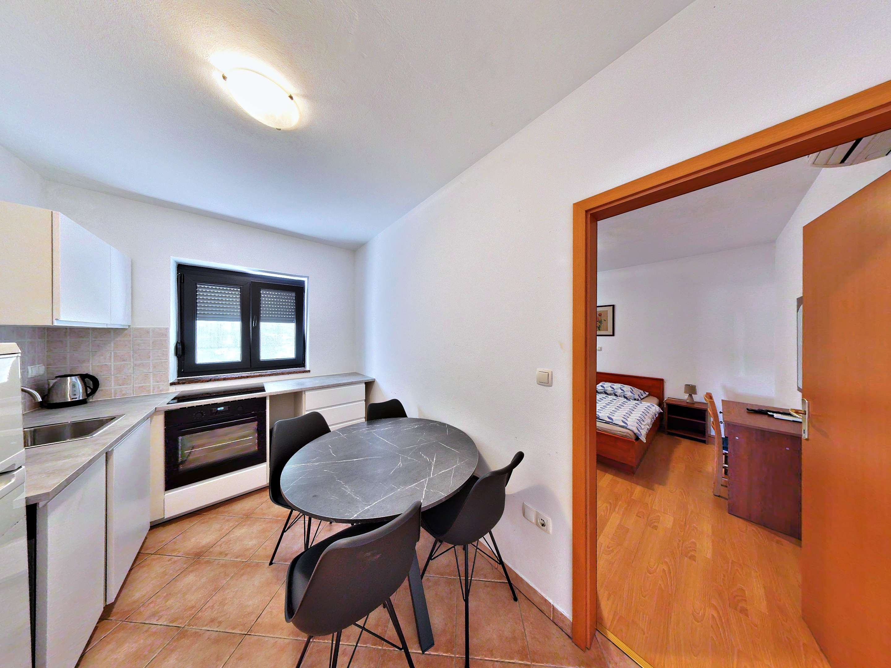 Kitchen & bedroom 2